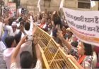 दिल्ली में 'द कश्मीर फाइल्स' फिल्म पर 'आप'-भाजपा कार्यकर्ताओं की भिडंत