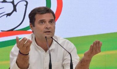राहुल गांधी ने अमेठी से अपनी हार स्वीकारी, मोदी और स्मृति को दी बधाई
