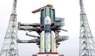 आखिर चांद के दक्षिणी ध्रूव पर ही क्यों जा रहे हैं हम?