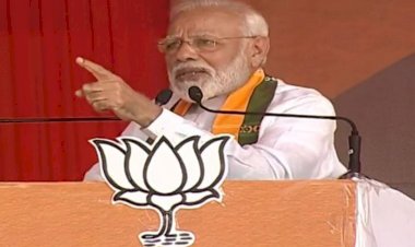 प्रधानमंत्री नरेंद्र मोदी ने कश्मीर मसले पर कांग्रेस को कोसा,कहा-दूसरे देश में बैठे लोग नहीं, हम और कश्मीरी तय करेंगे कश्मीर की तकदीर!