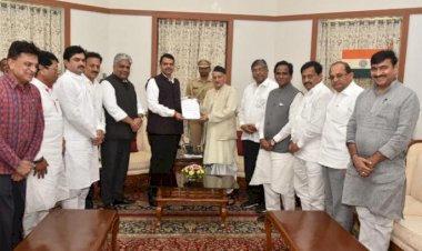 महाराष्ट्र : मुख्यमंत्री देवेंद्र फडणवीस और उप-मुख्यमंत्री अजित पवार ने दिया इस्तीफा, शपथ ग्रहण के चौथे ही दिन गिरि सरकार,फडणवीस ने शिवसेना पर साधा निशाना