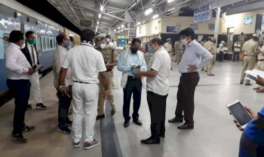 Corona Update : लॉकडाउन में प्रवासी मजदूरों को बड़ी राहत,झारखंड के 1200 मजदूरों को लेकर तेलंगाना से स्पेशल ट्रेन हुई रवाना, रात 11 बजे पहुंचेगी हटिया