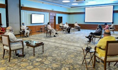 Corona Update : केंद्र की नरेंद्र मोदी सरकार ने मानी राज्य सरकारों की मांग,प्रवासी मजदूरों के लिए चलाई जाएंगी स्पेशल ट्रेन,गृह मंत्रालय से मिली हरी झंडी