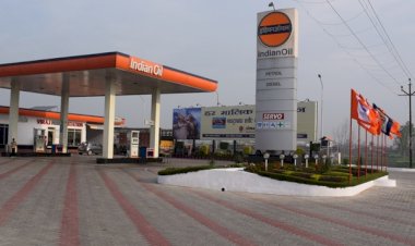 देश में लगातार 10वें दिन बढ़े पेट्रोल-डीजल के दाम,कीमतों में 5 रुपए से अधिक की बढ़ोतरी, अंतर्राष्ट्रीय बाजार में कच्चे तेल की कीमत काफी कम, राहुल गांधी ने केंद्र सरकार पर साधा निशाना