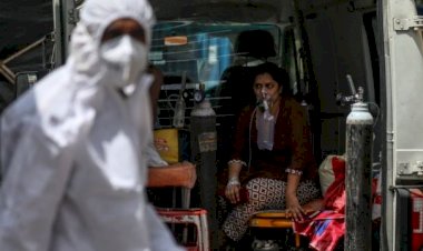 दिल्ली के जयपुर गोल्डन अस्पताल में 20 मरीजों की मौत, ऑक्सीजन की कमी से सैकड़ों मरीजों की सांसें अटकीं