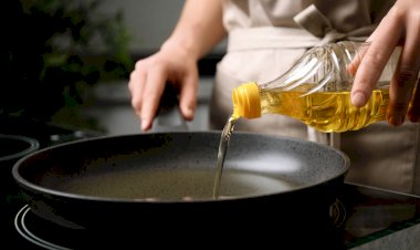 कोरोना महामारी के बीच मार रही महंगाई, खाद्य तेलों के साथ दालों की कीमतों में भी वृद्धि