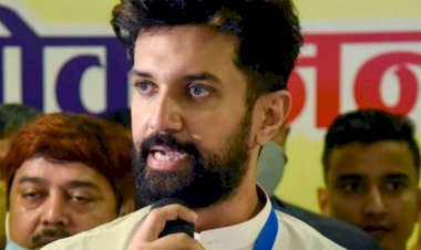 रामविलास पासवान की विरासत बंटी, लोजपा के हुए दो टुकड़े, आयोग ने चुनाव चिह्न और नाम भी बदले