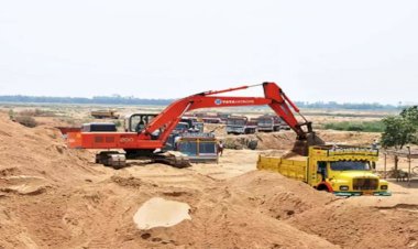 भोजपुर में अवैध बालू खनन रोकने गई पुलिस पर हमला, जब्त मशीन छुड़ाई, ग्रामीणों का आरोप- पुलिस ने घर में घुसकर किया तोड़फोड़