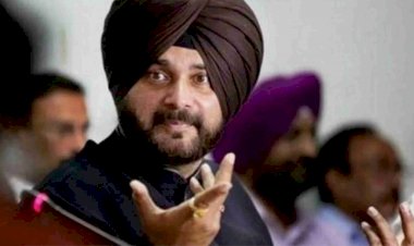 पंजाब में कांग्रेस को बड़ा झटका, नवजोत सिंह सिद्धू ने दिया अध्यक्ष पद से इस्तीफा