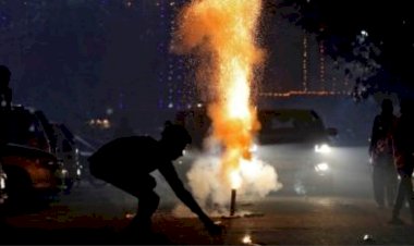 पटाखों ने घोल दिया है दिल्ली की हवा में 'जहर', आज भी गंभीर श्रेणी में वायु की गुणवत्ता, देखें AQI लेवल