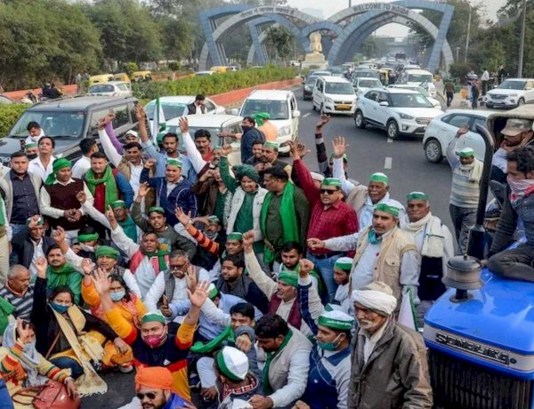 नोएडा प्राधिकरण के खिलाफ किसानों का हल्ला बोल जारी, 29 किसानों पर केस दर्ज