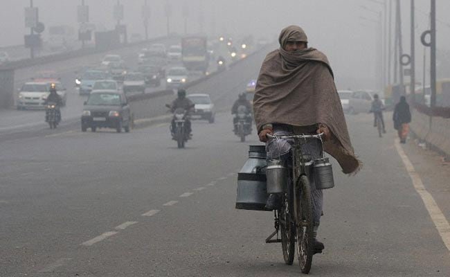 बिगड़ा मौसम का मिजाज: उत्तर भारत कड़ाके की ठंड से कांपा, जानें कहां कैसा रहा सर्दी का सितम